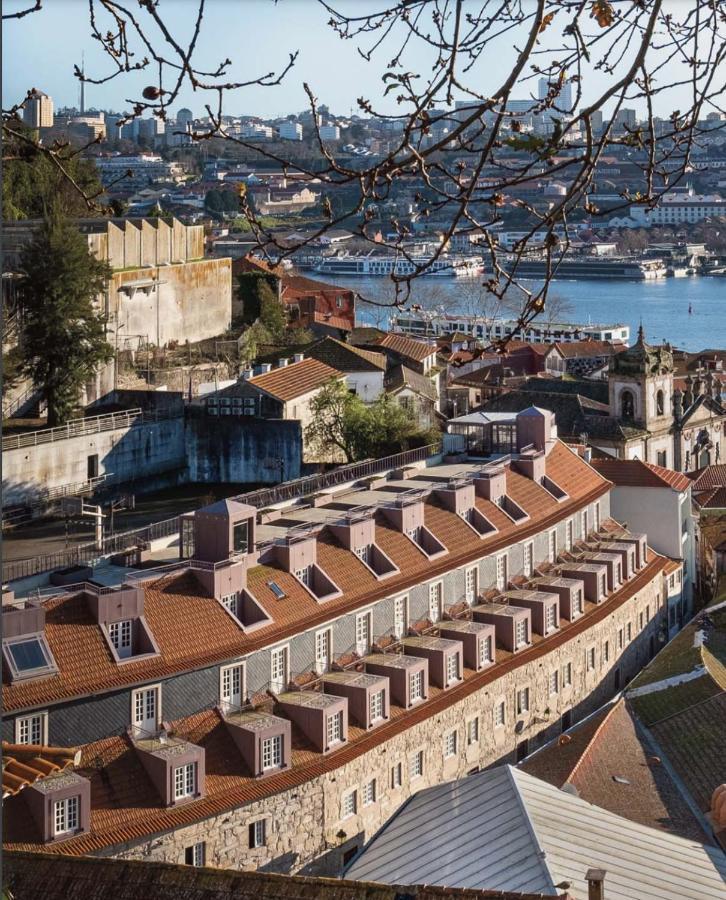 Hotel Timbre Virtudes Porto Exterior foto The roofs of the houses in the old town