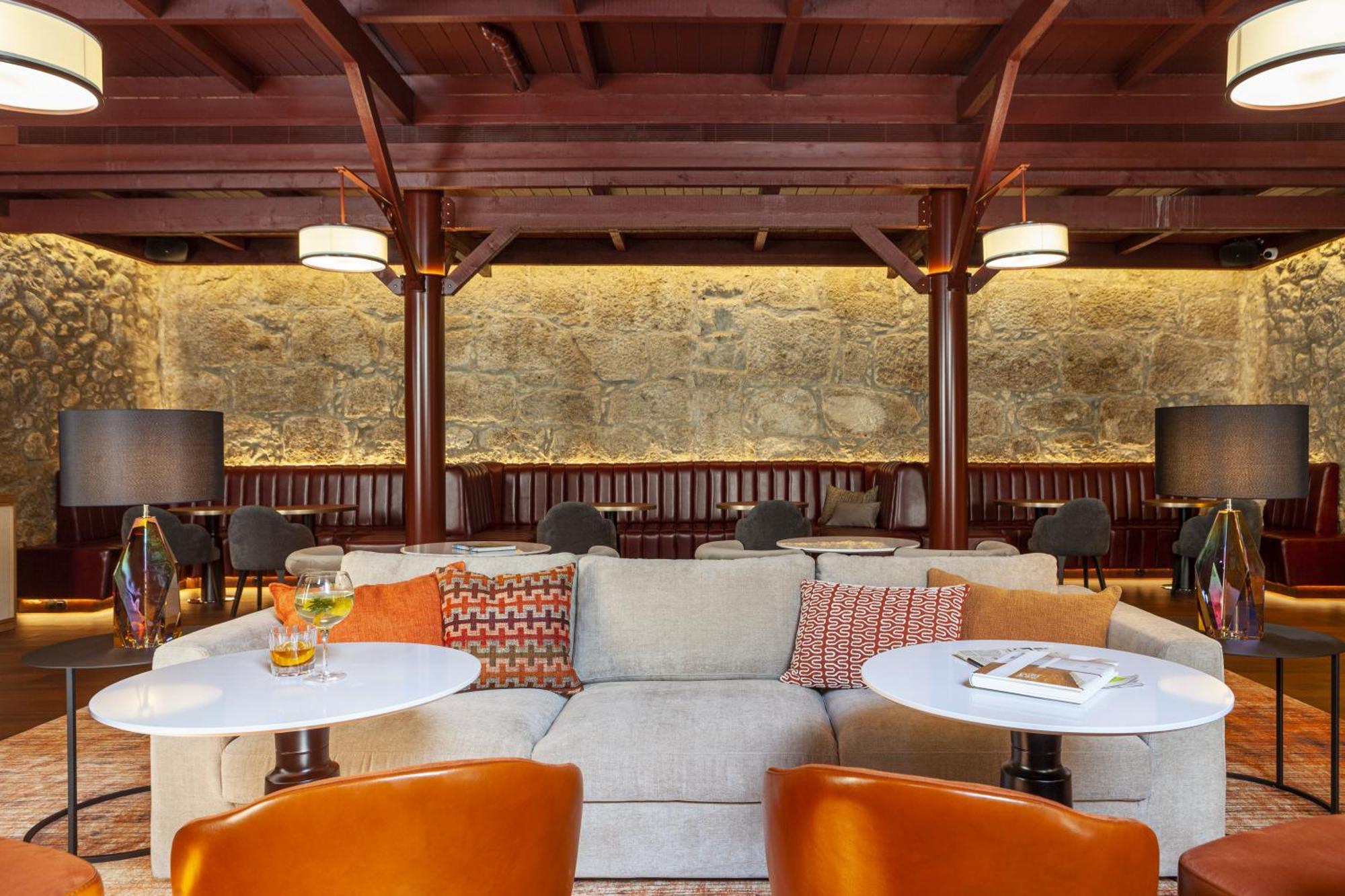 Hotel Timbre Virtudes Porto Exterior foto The interior of the hotel